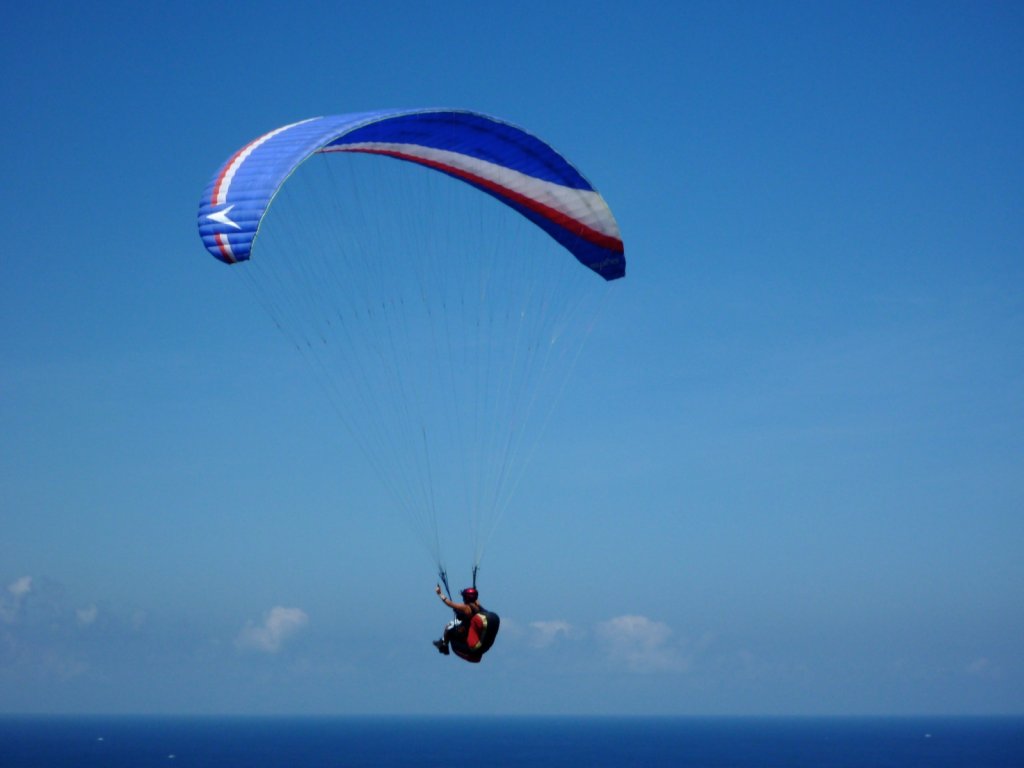 indonesia-paragliding-552.jpg