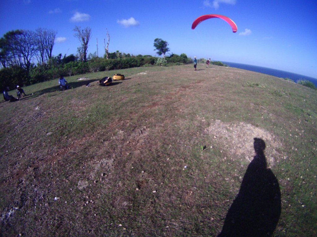indonesia-paragliding-530.jpg