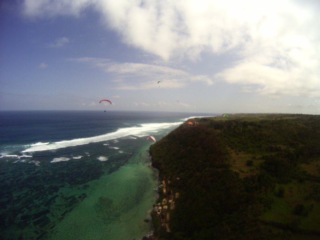 indonesia-paragliding-528.jpg