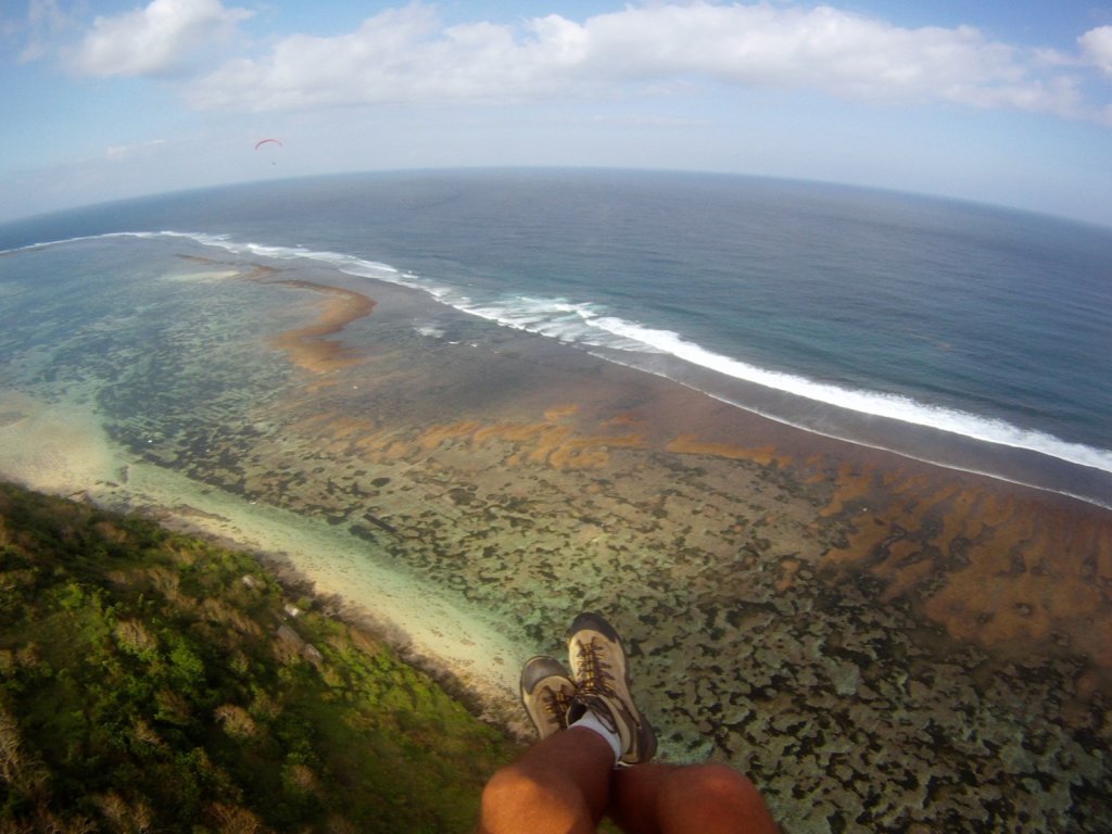 indonesia-paragliding-501.jpg
