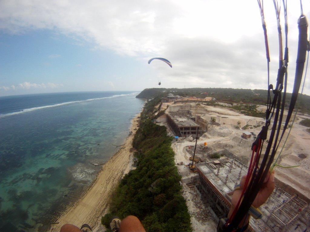 indonesia-paragliding-498.jpg
