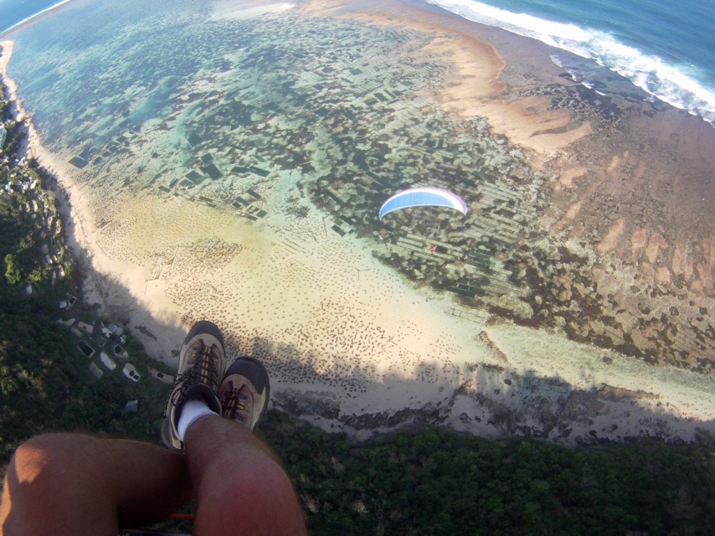 indonesia-paragliding-431.jpg