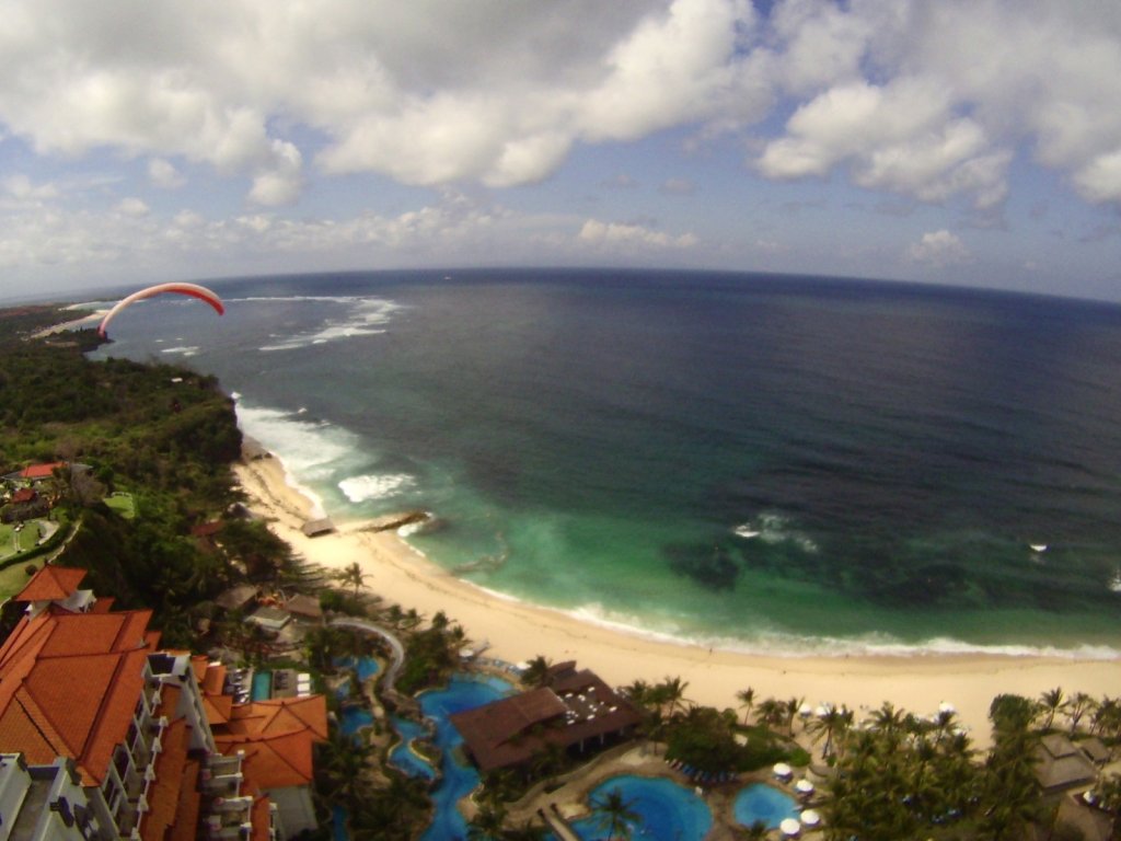indonesia-paragliding-280.jpg