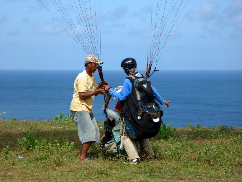 indonesia-paragliding-008.jpg